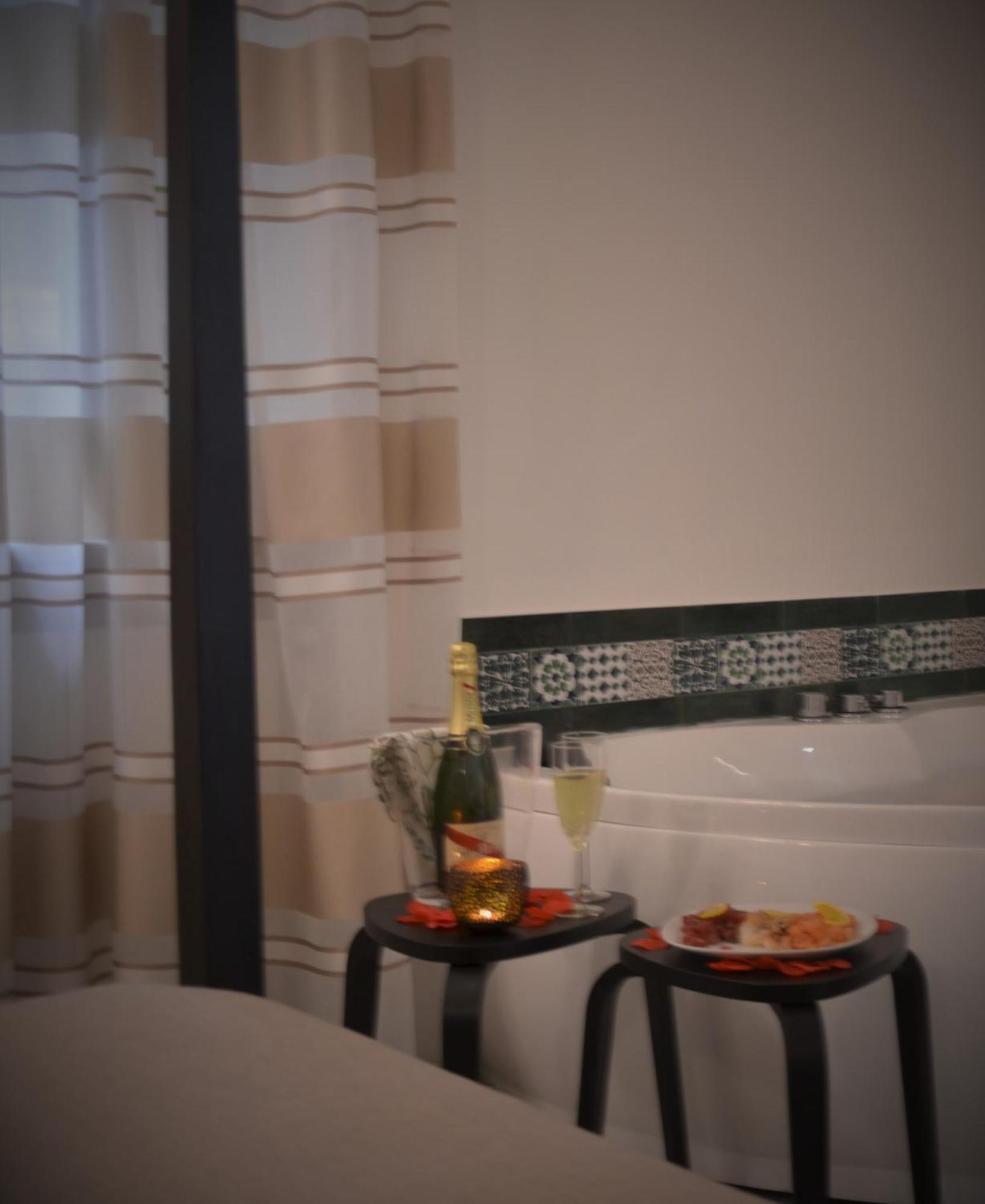 The Court Suites & Spa تارانتو المظهر الخارجي الصورة